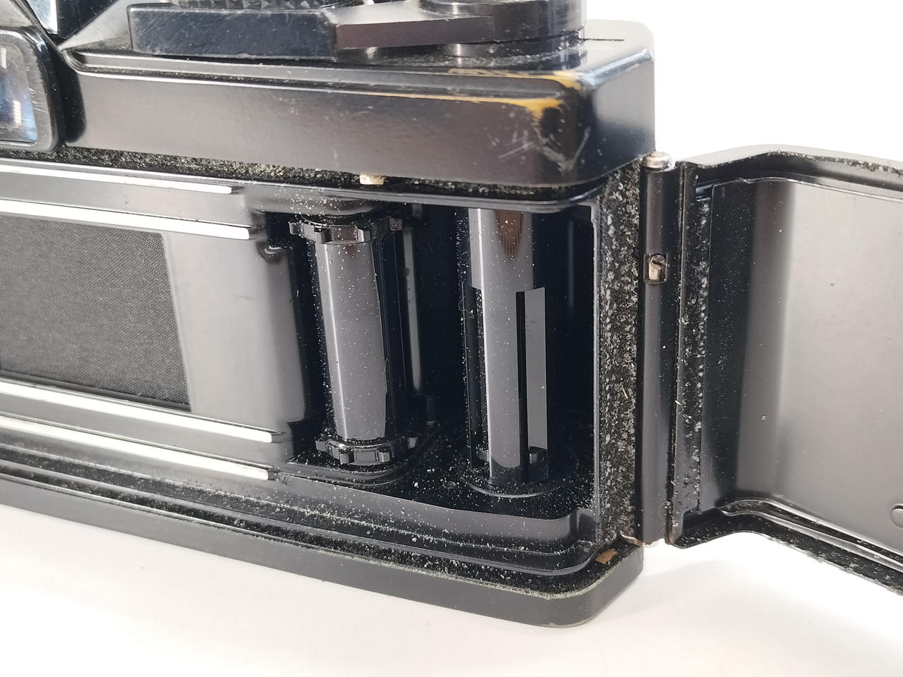 オリンパス OLYMPUS OM-2. ① およそ半世紀という時を超え、いま手に入れる満足感｜オリンパス