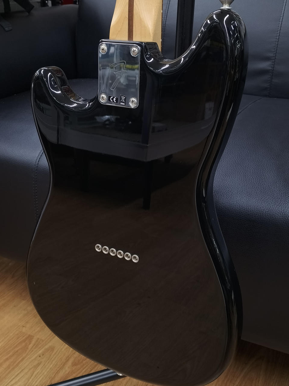 Fender メキシコ 最初期 Duo-Sonic ブラック エレキギター フェンダーメキシコ(FENDER MEXICO)|DUO-SONIC|HARDOFFオフ