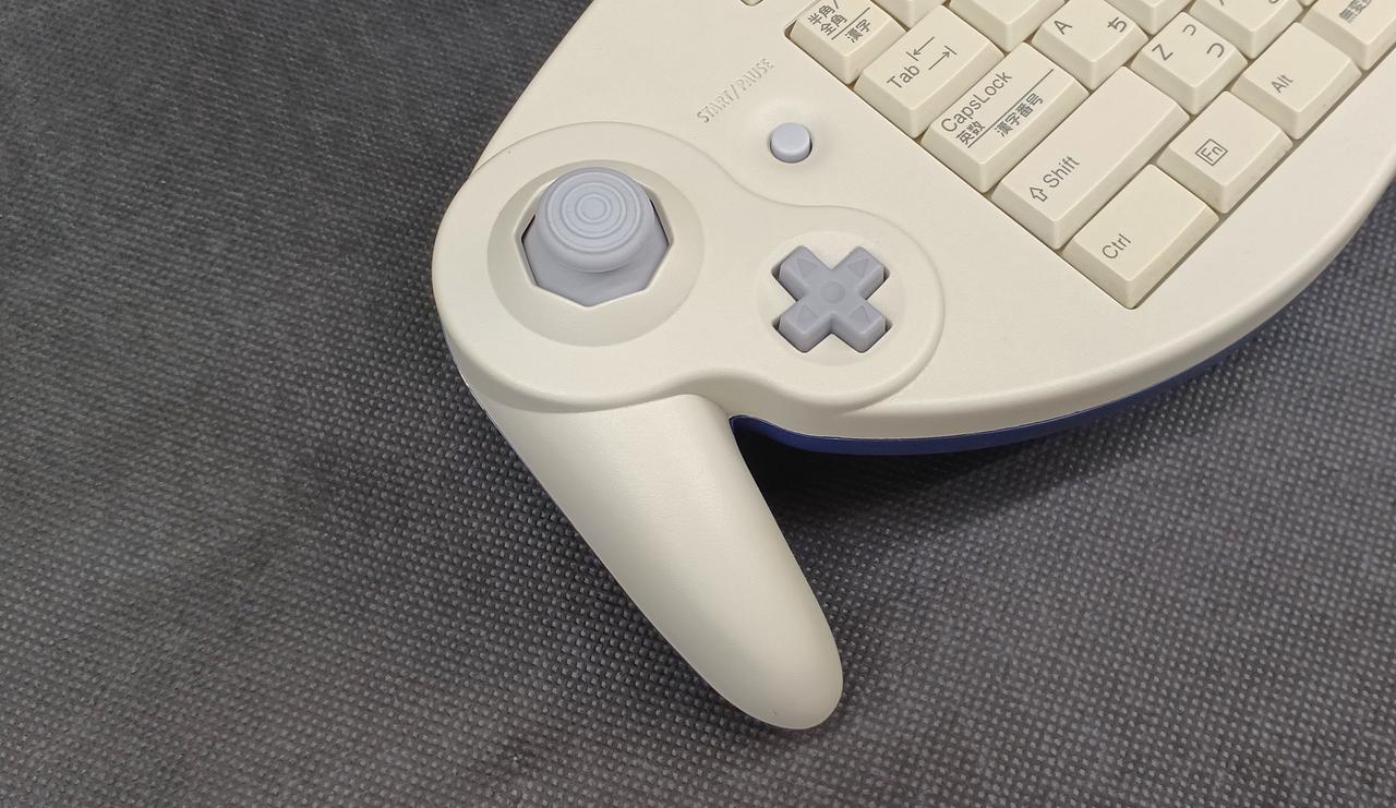 HFD1300 ★動作品★ ゲームキューブキーボードコントローラー ASCII HFD1300 ☆動作品☆ ゲームキューブキーボードコントローラー ASCII