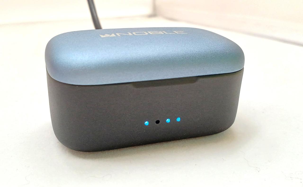 インジケーターLED１ヶ所点灯しません