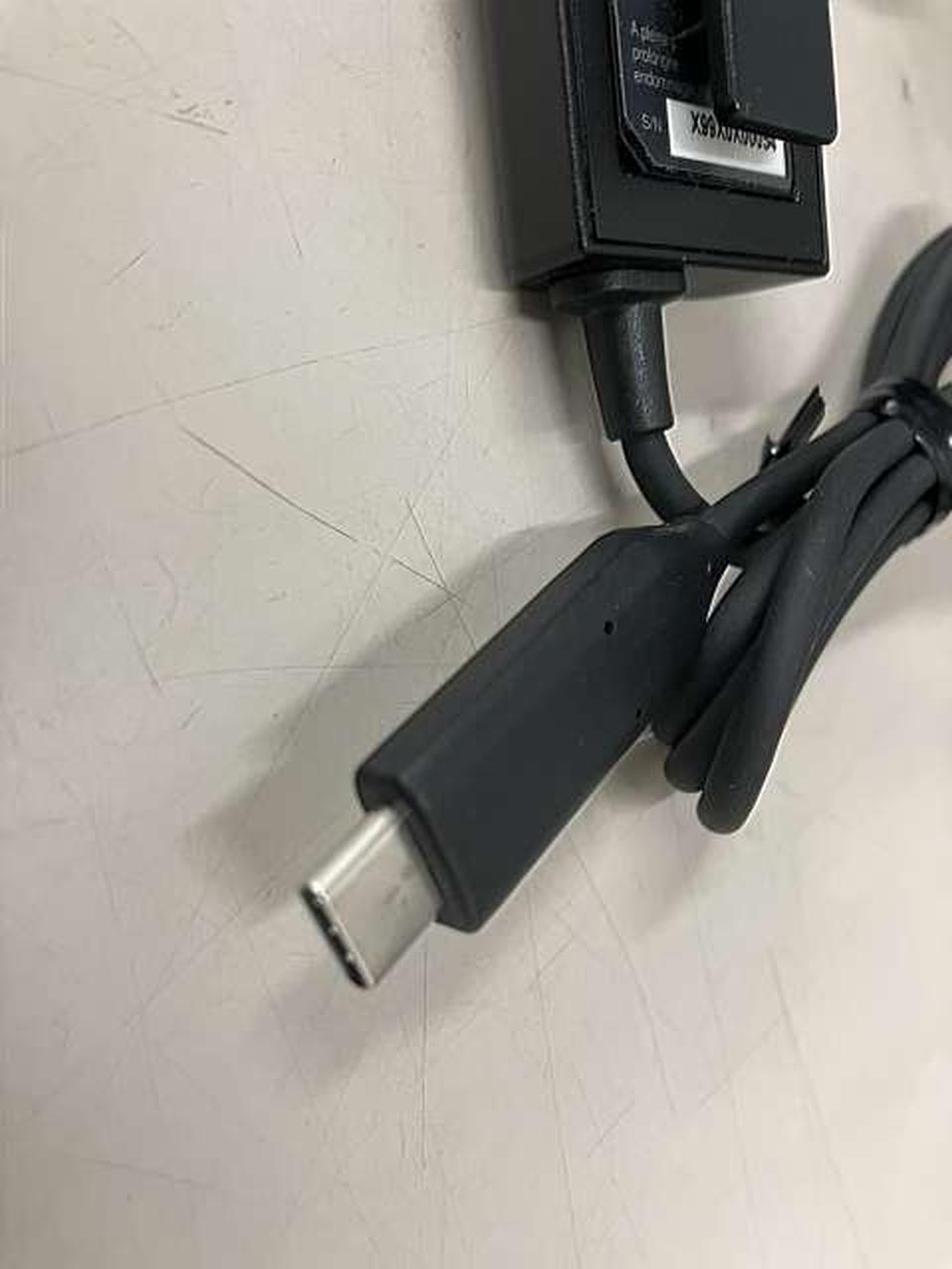 接続端子：type-C