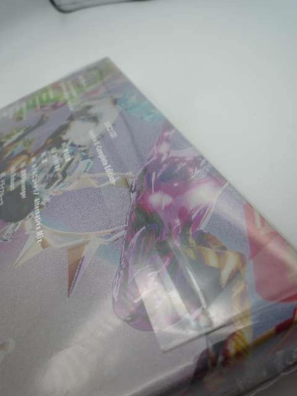 テープの開封跡なし。未開封と思われる