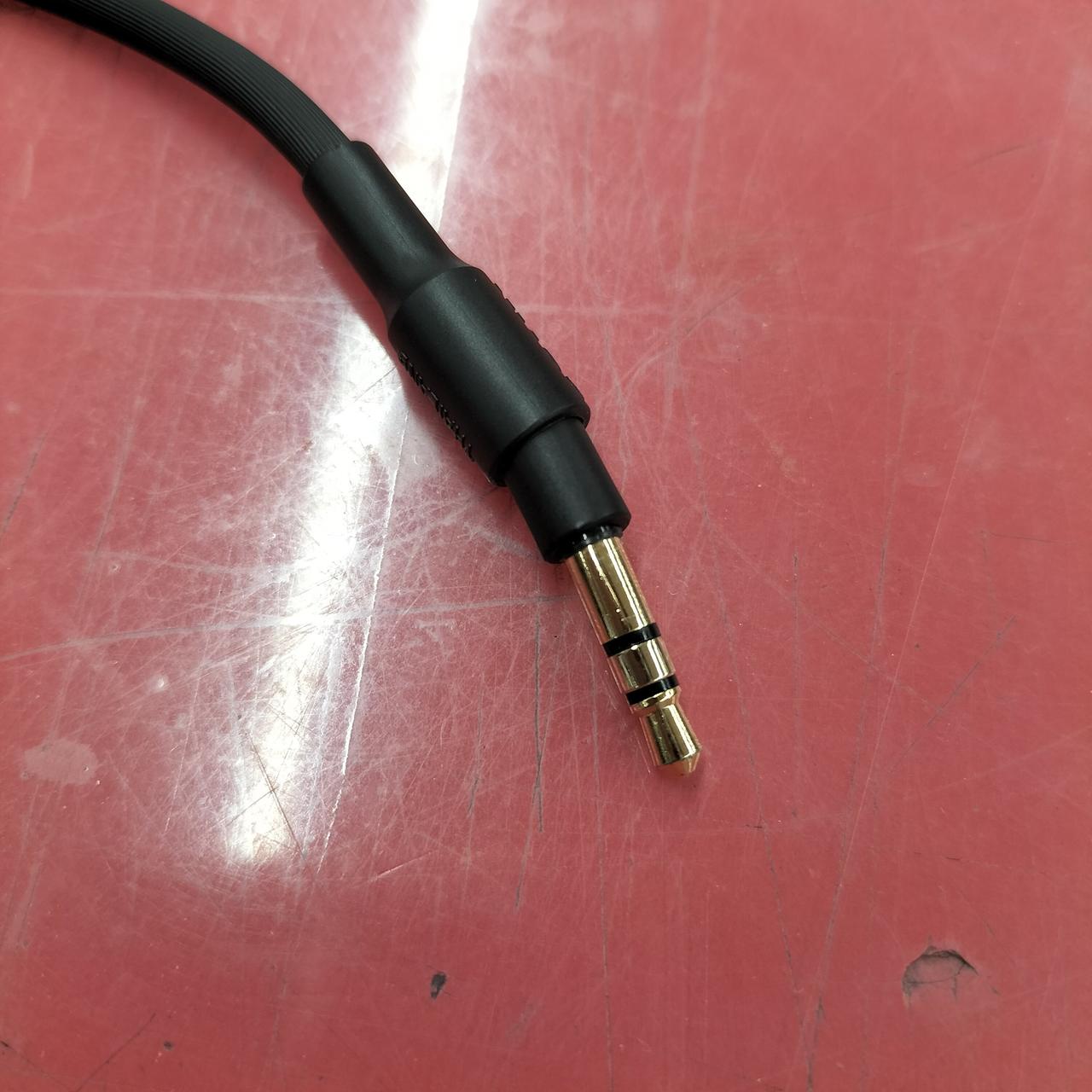 端子変形、接触不良あり