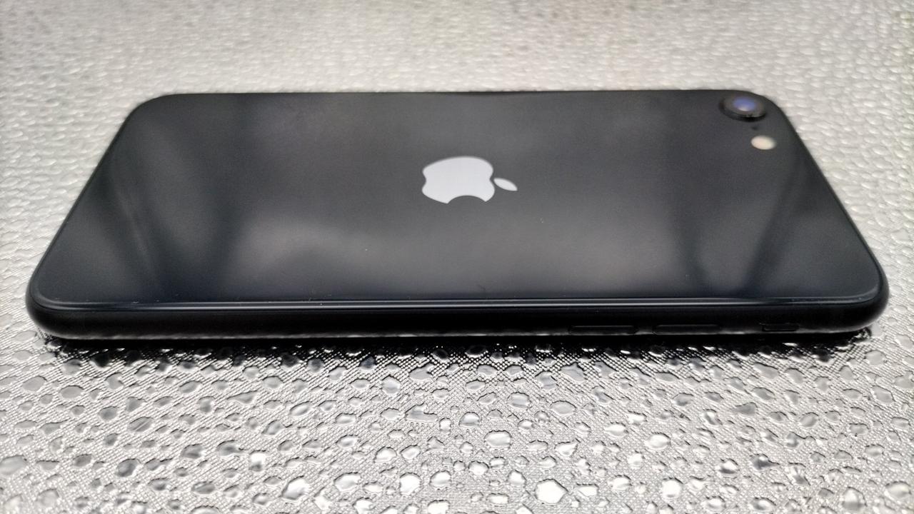 Apple iPhone SE 1世代　SIMロックなし iPhone SE (第1世代)｜価格比較・最新情報 - 価格.com