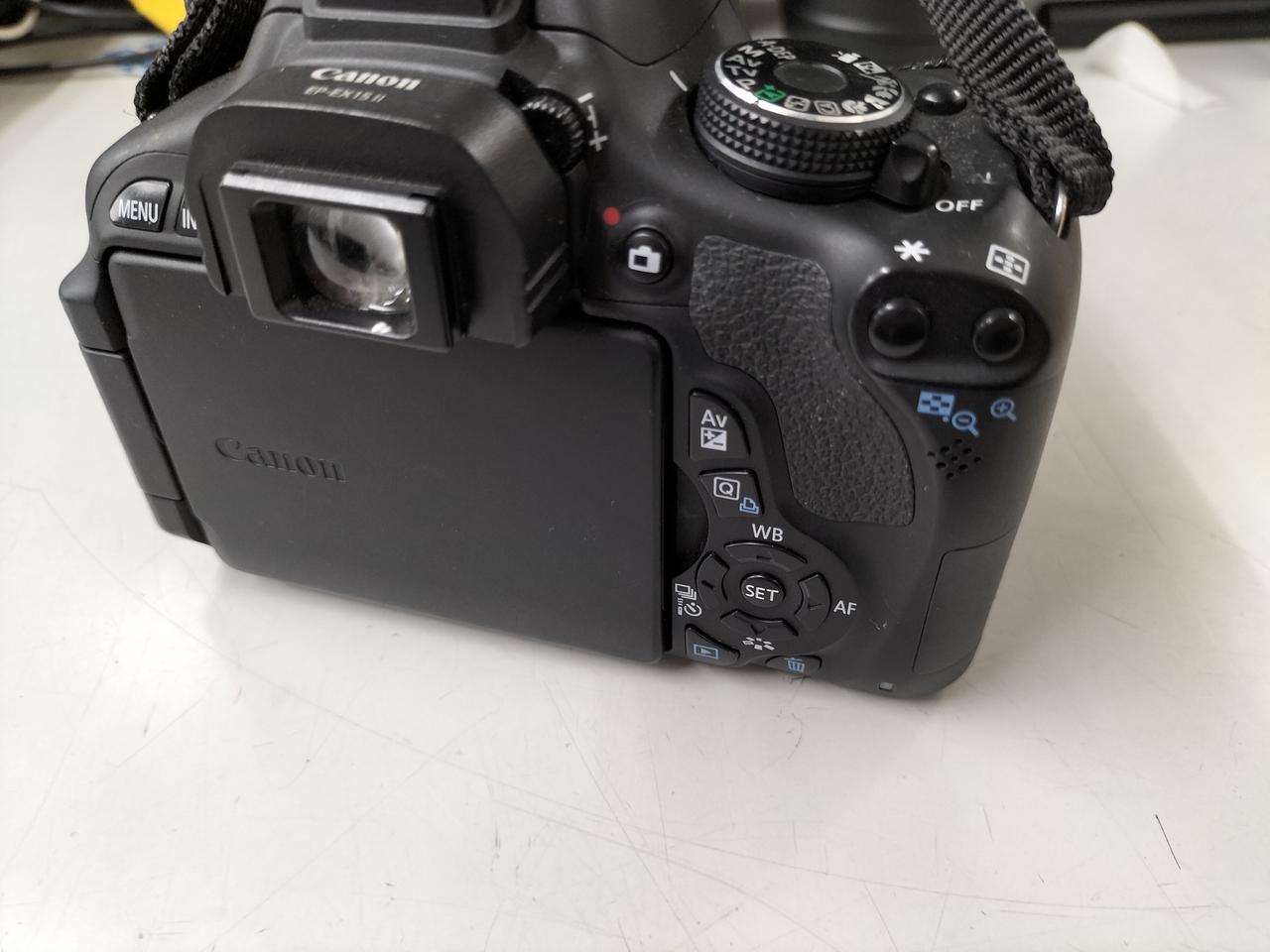 CanonEOS700qd ダブルズームキット 一眼レフ カメラ フィルム