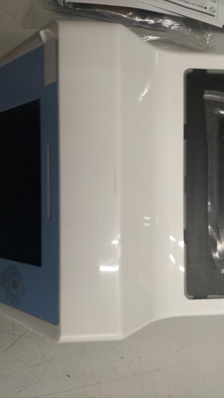 上部に黒ずみあり