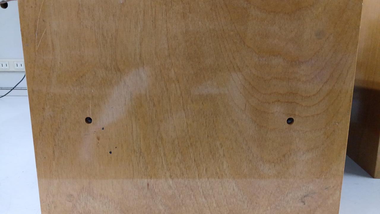 底面穴あり