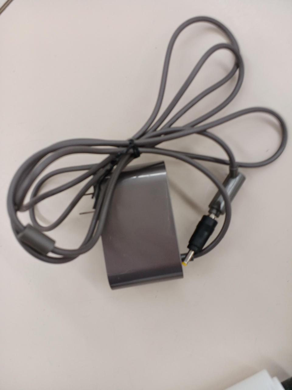 付属はアダプタのみ