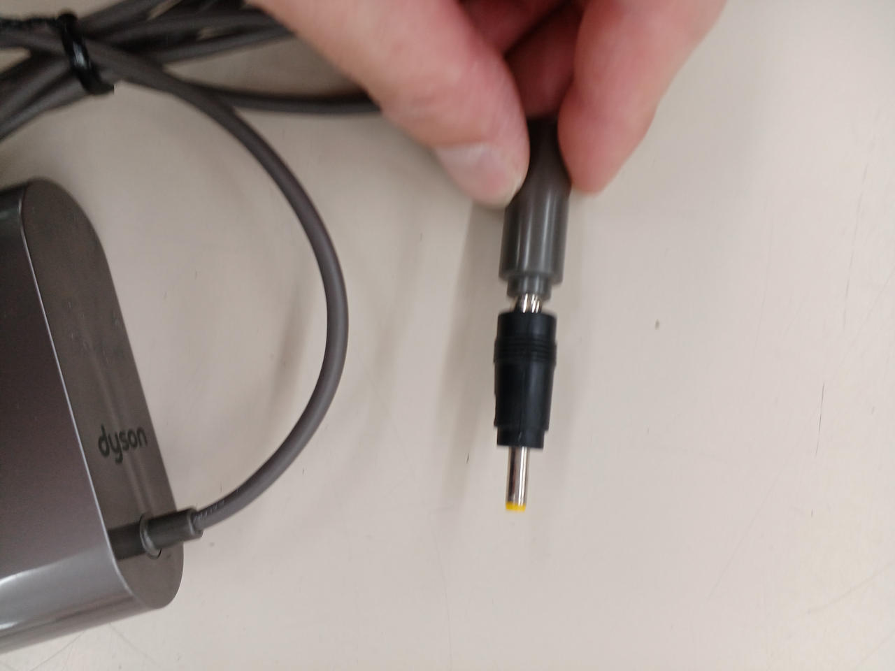 変換アダプタが付属します！