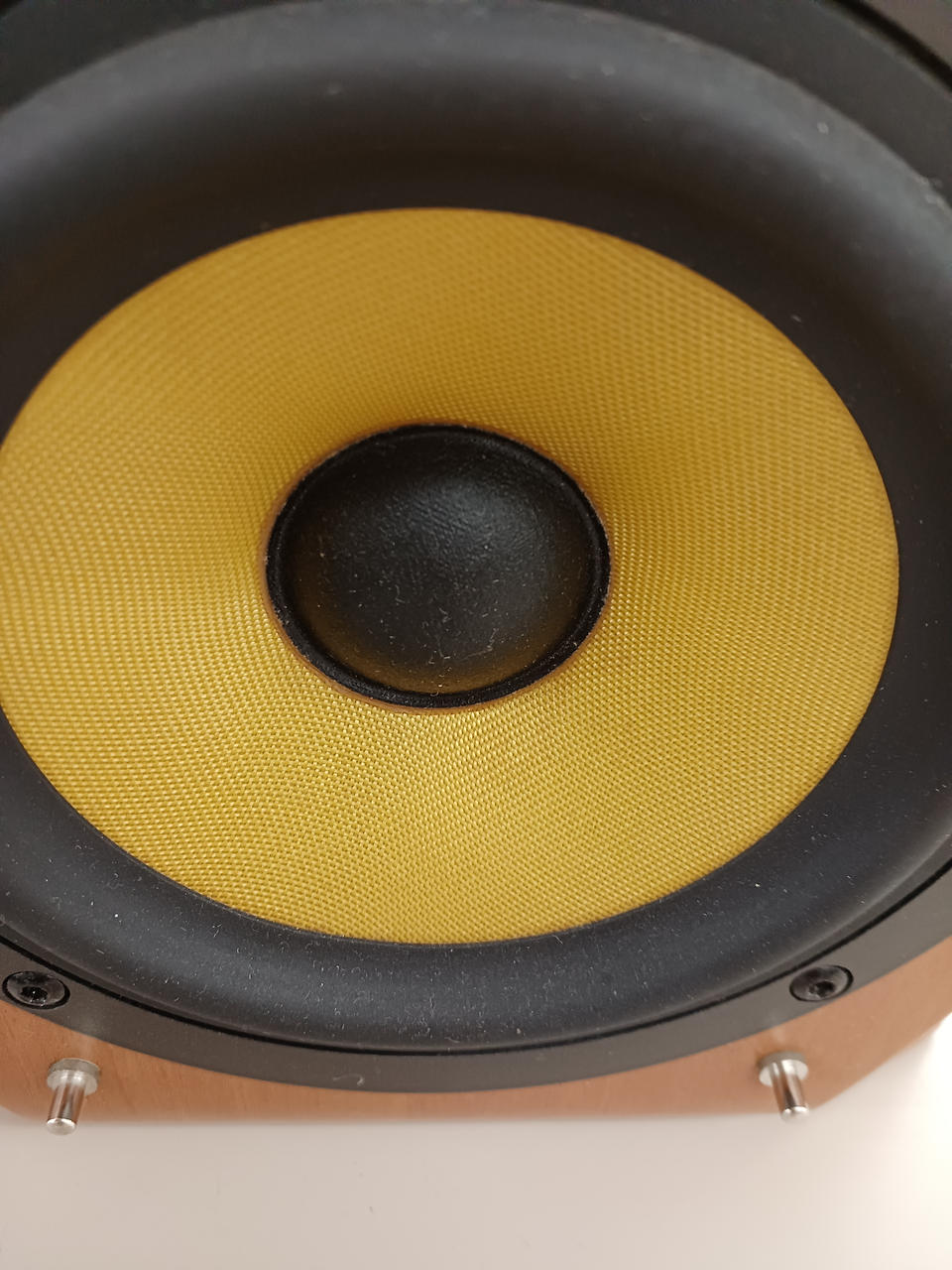 エッジにシミあり