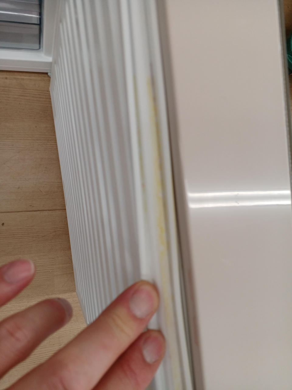 パッキンに変色あり