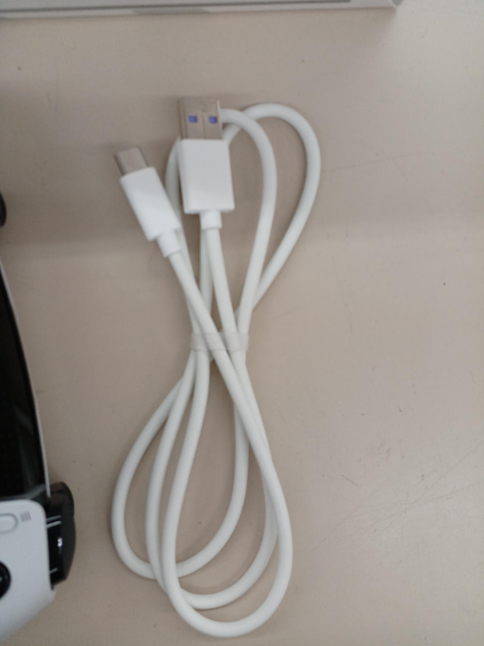 USBケーブルは社外品です！