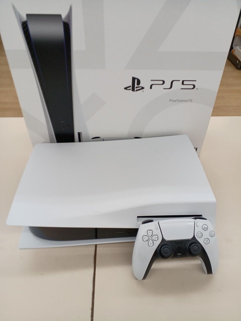 【新品未使用品】ソニー プレイステーション５ ディスクドライブ搭載 ラッピング可】【即日発送】【新品】SONY ソニー PS5 ディスク