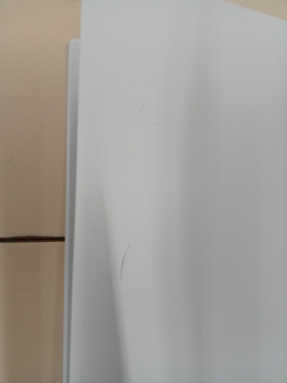 目立つキズあり