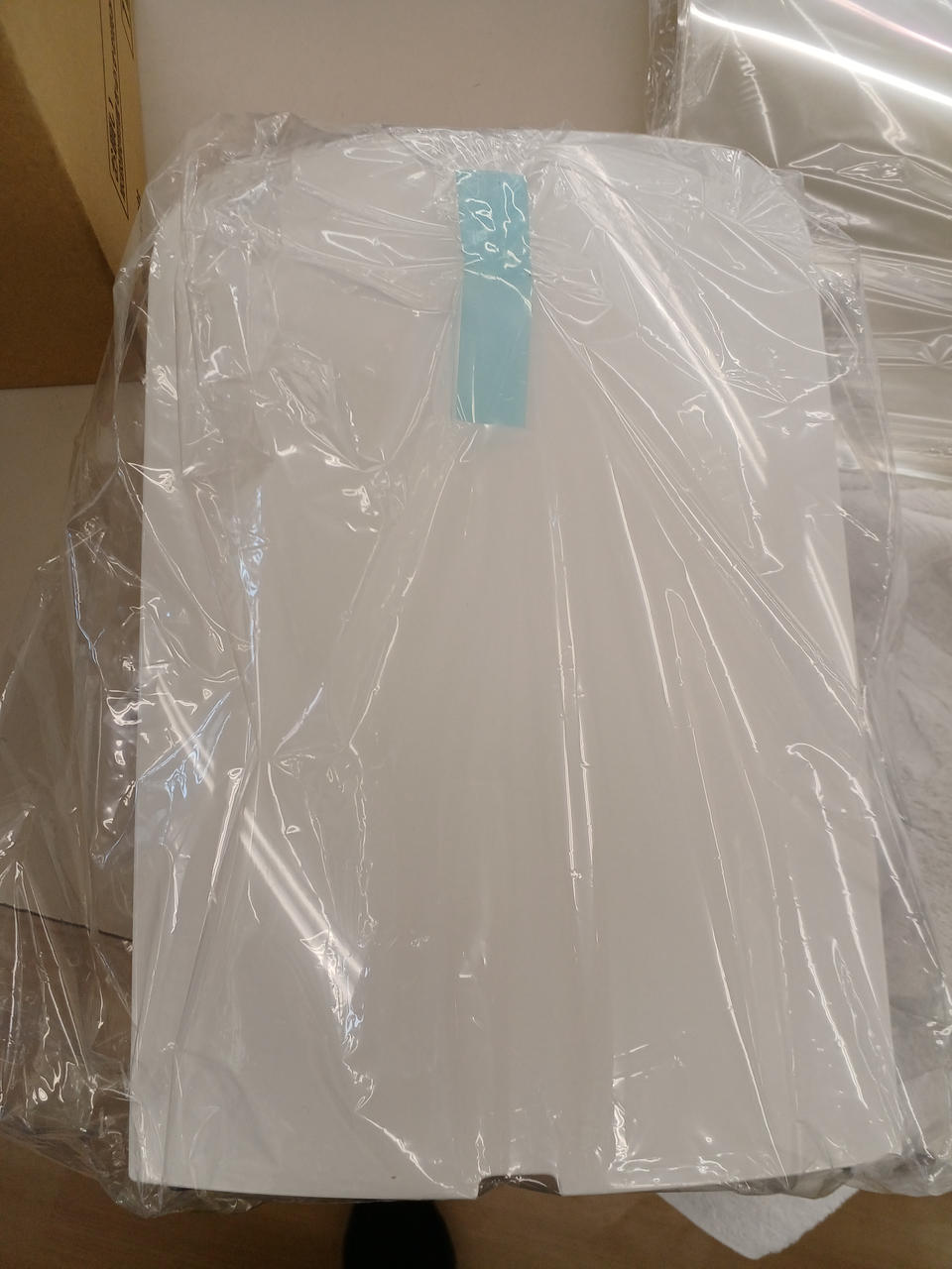 開封確認しただけの未使用品です