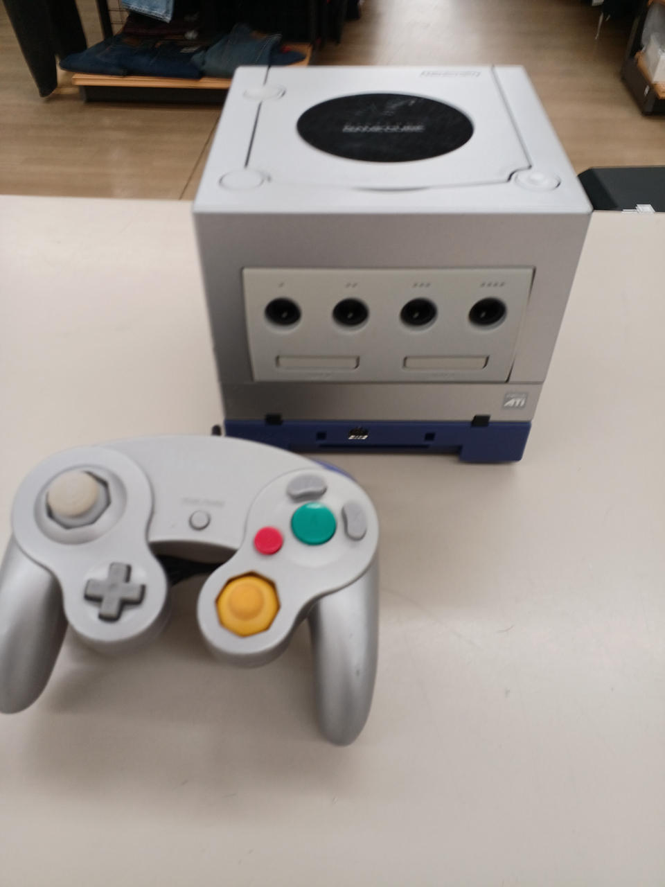 本体 シルバー プレイヤー パープルです