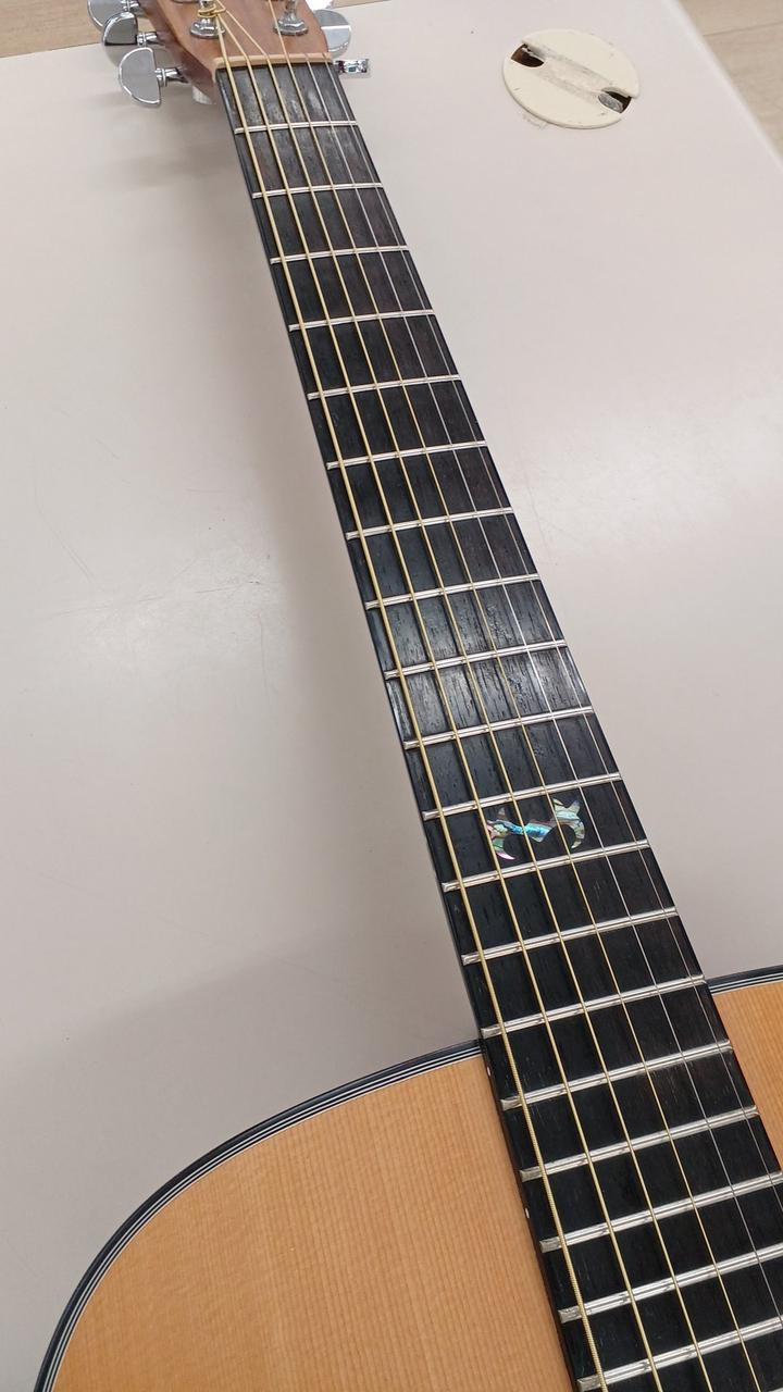 ネックはほぼストレート、ロッド余裕なし