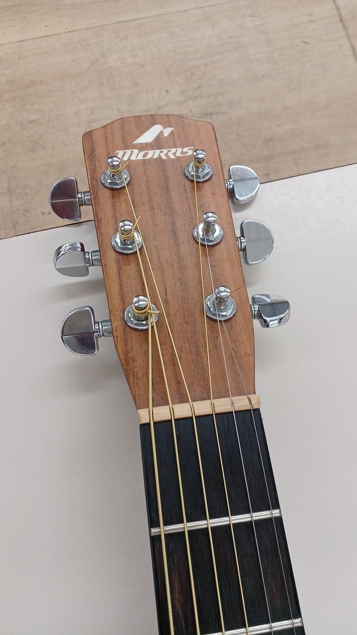 指板に抉れあり