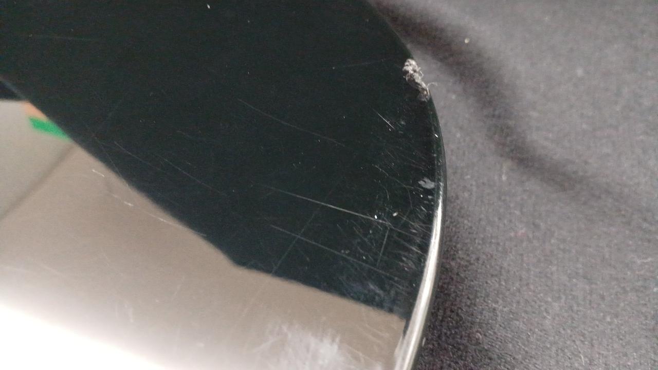 打痕あり　他にもキズ多いです