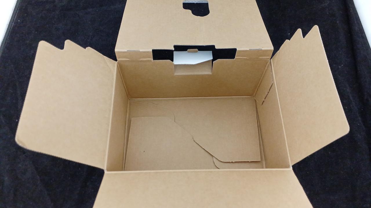 箱の中の仕切りありません