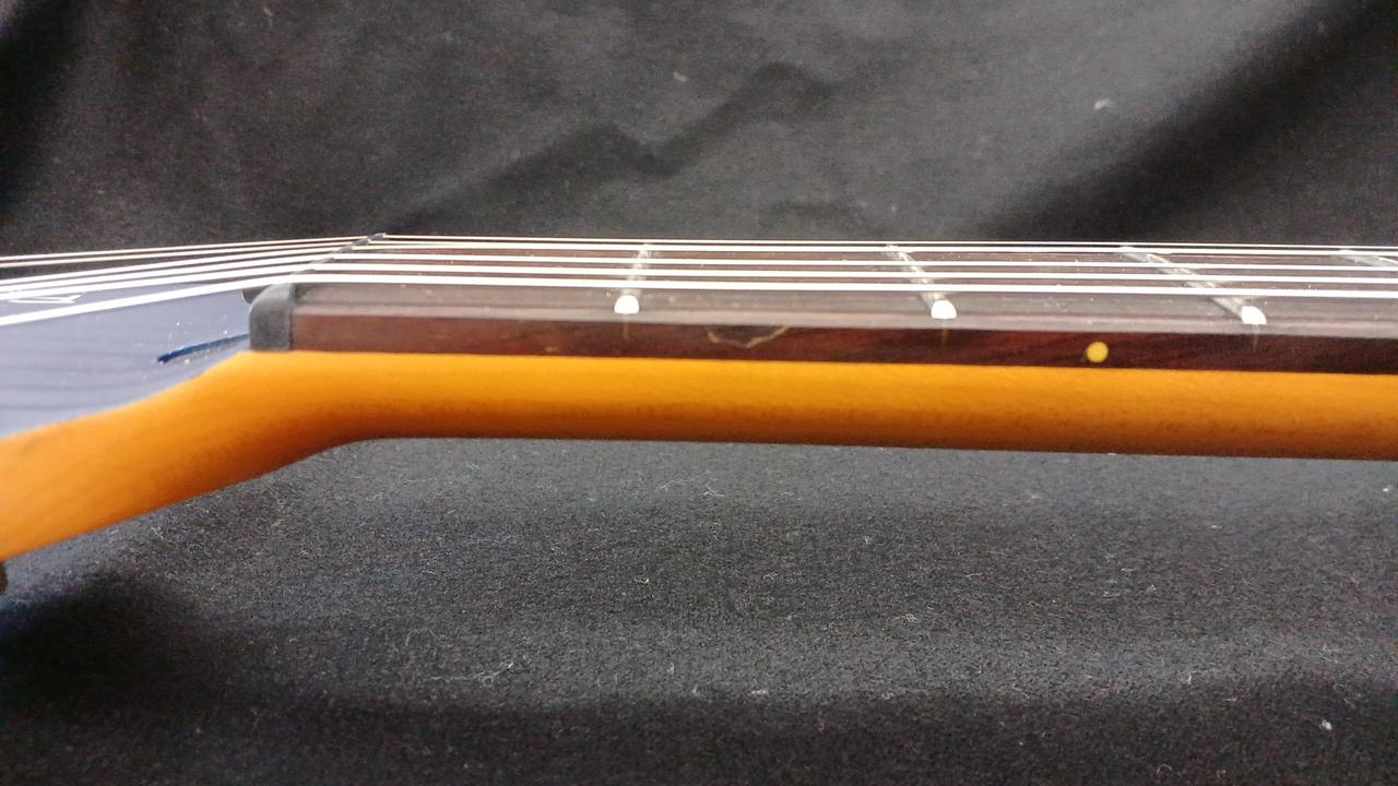 分かりにくいですがコーティングキズあり。