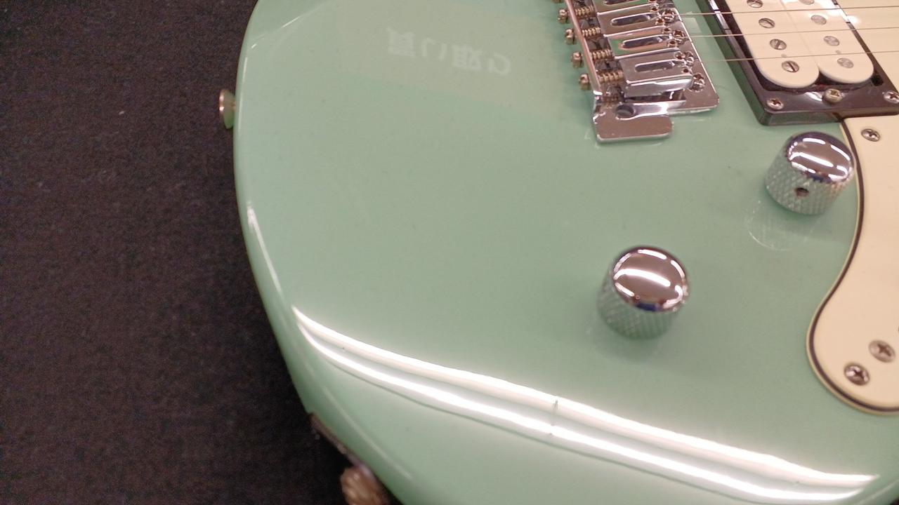 分かりにくいですかキズがあります。