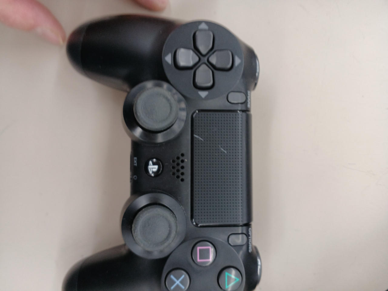 目立つ傷があります