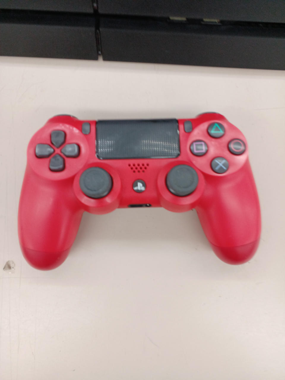コントローラー赤です