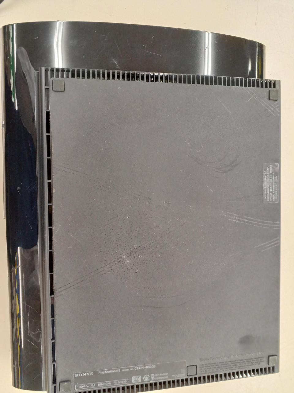 底面も傷多いです