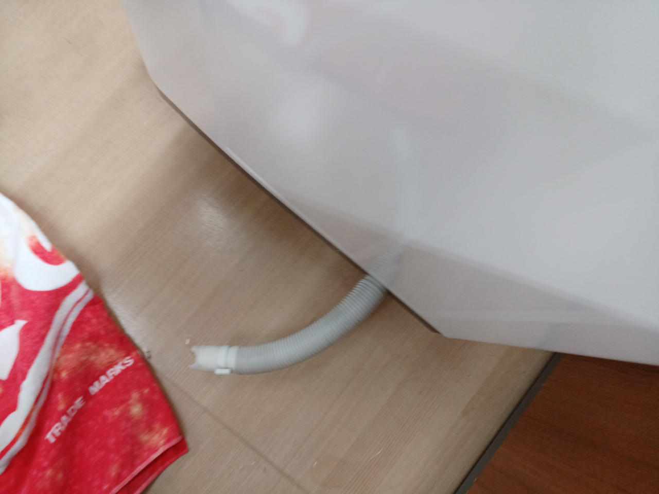 排水ホースが短めです