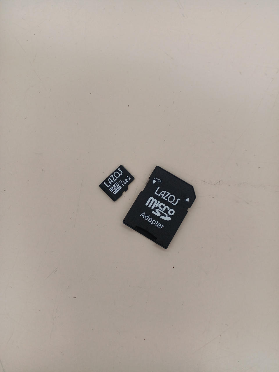 32GB SD カード付き