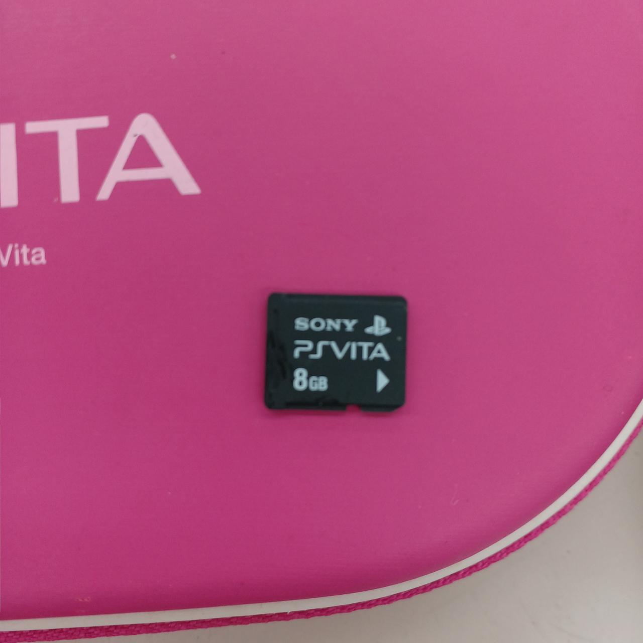 8GB メモリー付き フォーマット済み