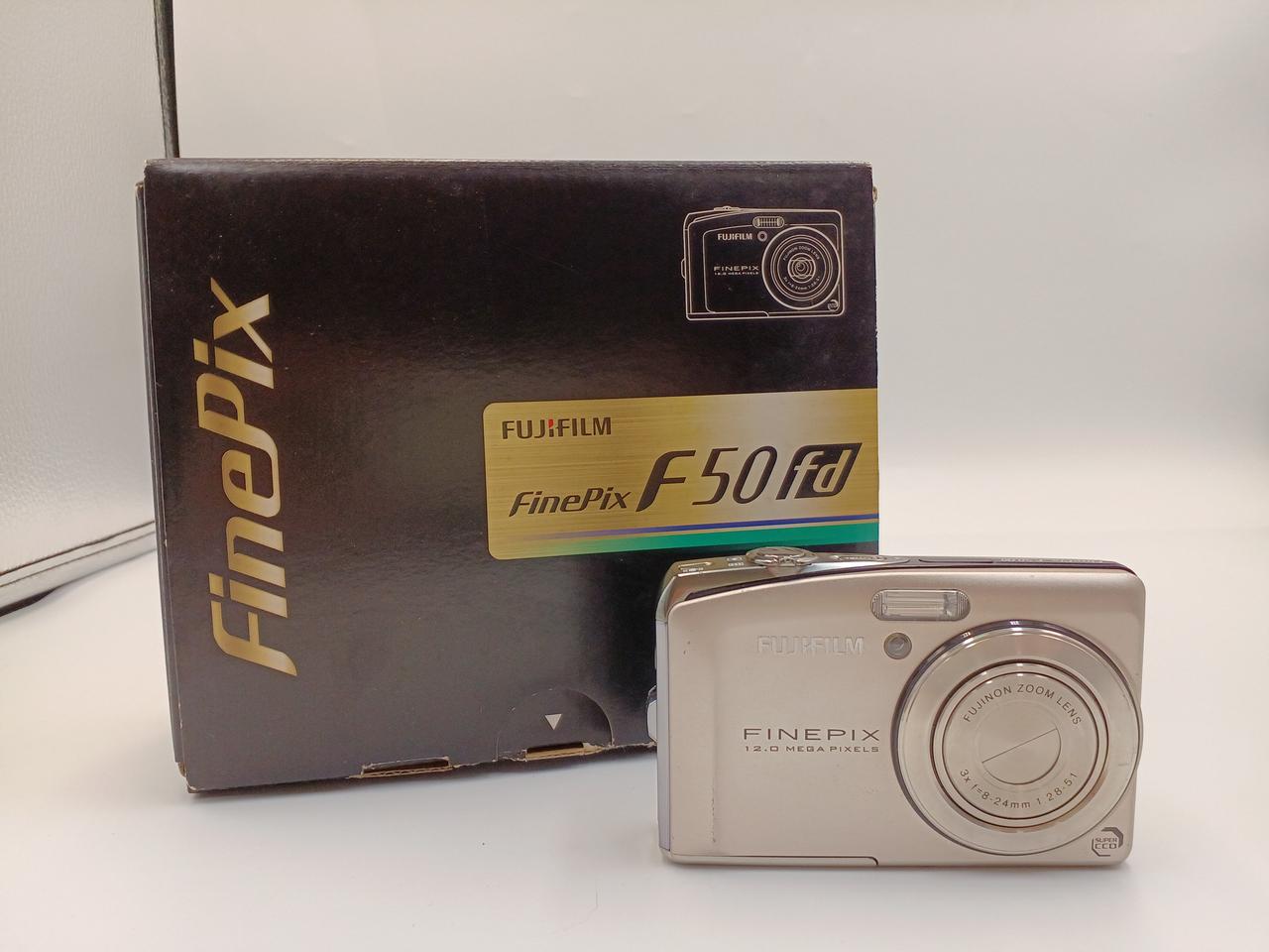 【美品】Fujifilm FinePix f50fdデジタルカメラ　動作確認済 FUJIFILM FINEPIX F50fd コンパクトデジタルカメラ - メルカリ