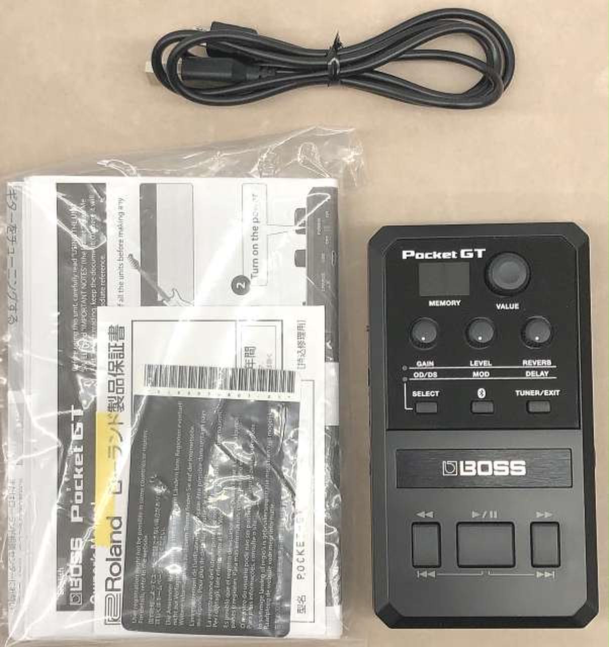 USBケーブルは非純正品です