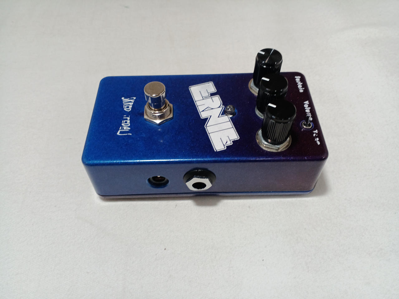 Skreddy Pedals ERNIE ①