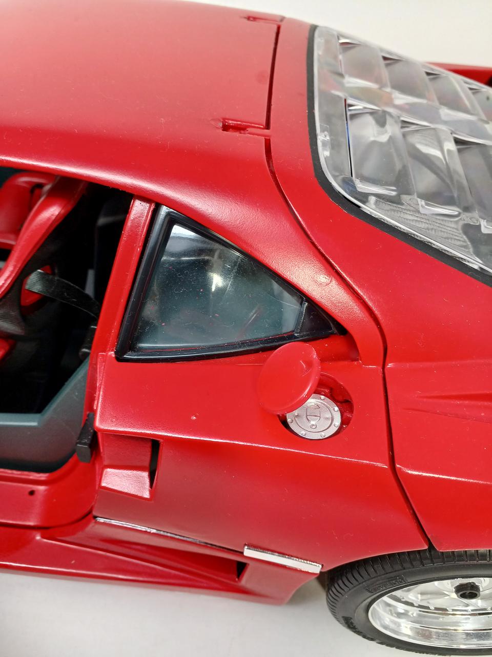 POCHER|1/8 ミニカー フェラーリ F40|【ハードオフ公式通販】オフ