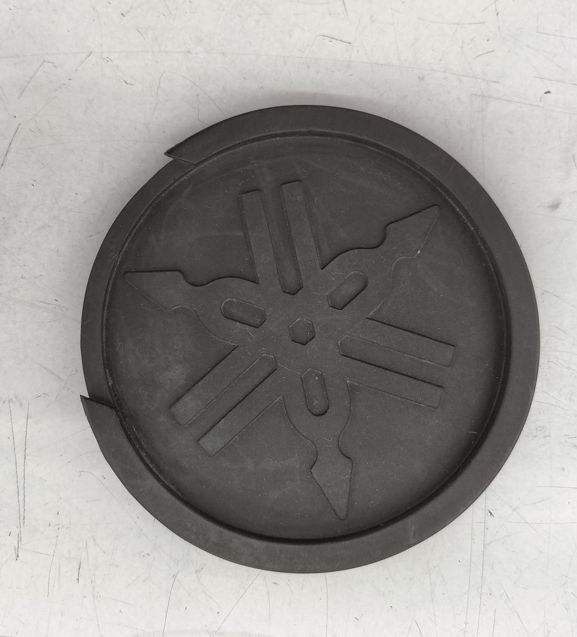 サウンドホールカバー付属