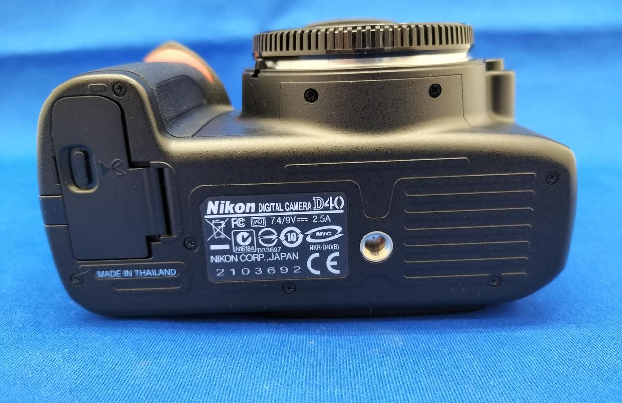 Nikon デジタル　カメラ　一眼レフ　D40 MK221 Amazon | Nikon デジタル一眼レフカメラ D40 シルバー ボディ