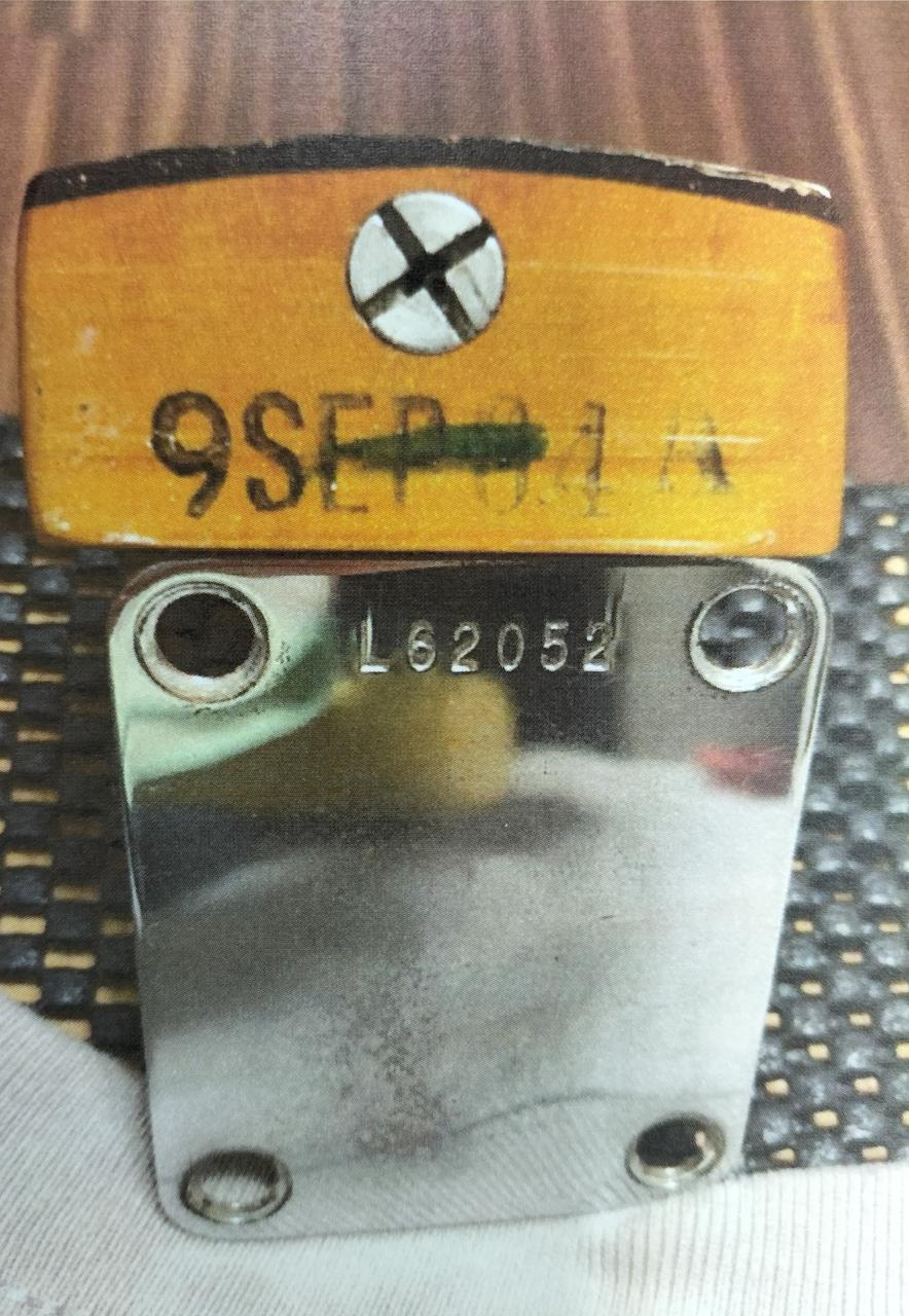 1964年製のA4ネック使用。