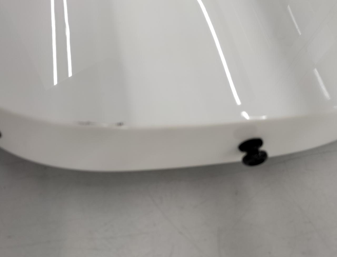 小さな打痕があります。