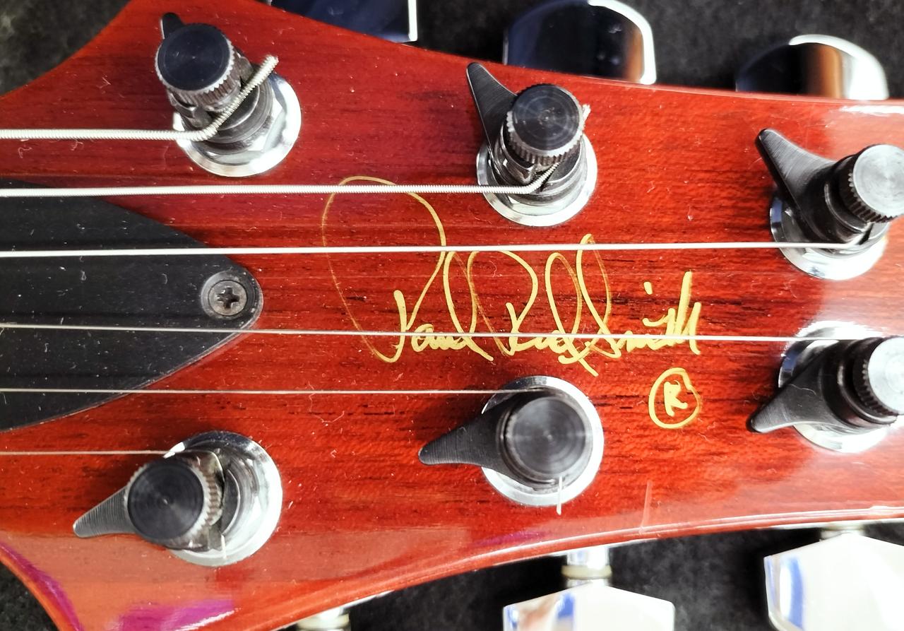 直筆サインです。