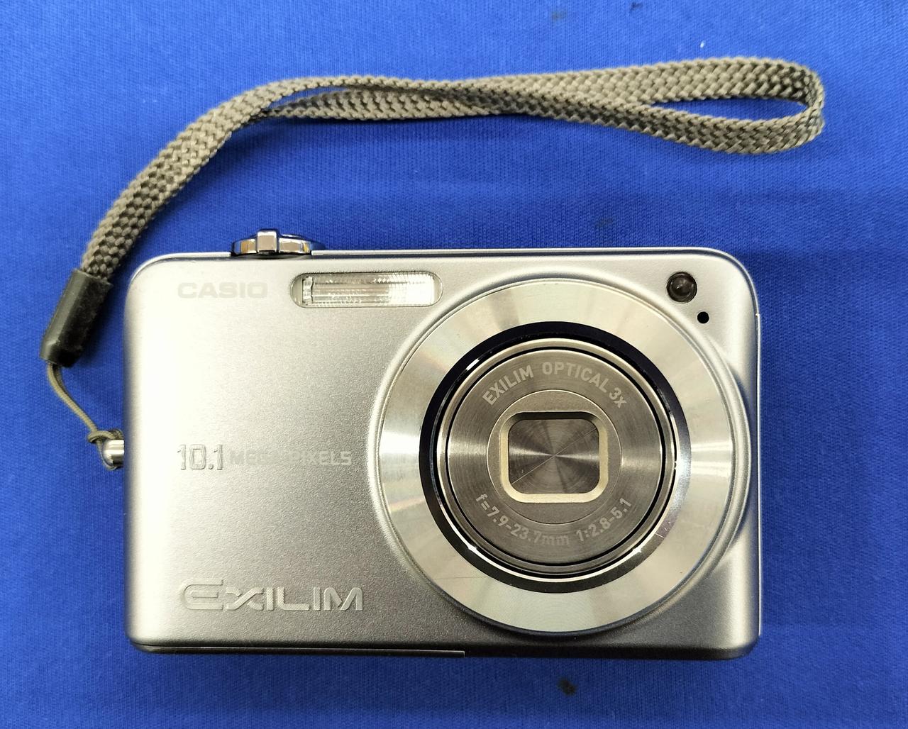 美品　デジタルカメラ　CASIO 10.1メガピスセル EX-Z1080 カシオ(CASIO)|デジタルカメラ|【ハードオフ公式通販】オフモール