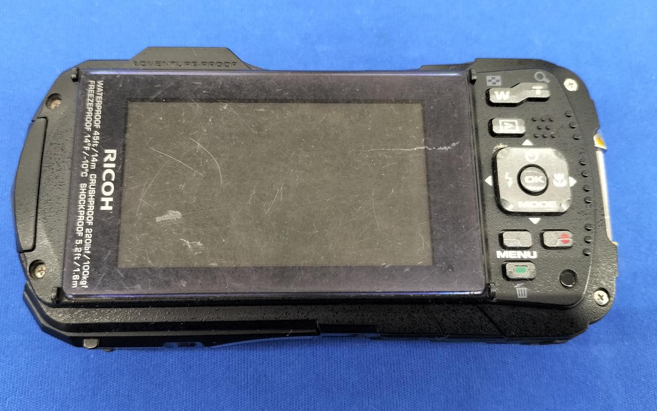 すり傷があります。