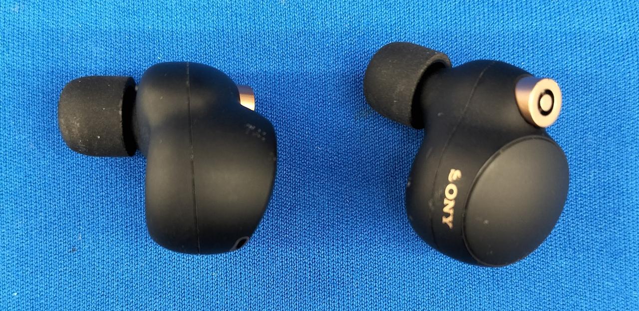 キズあります。