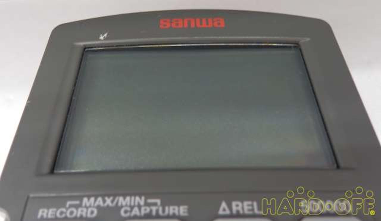 ロゴ周辺にキズ・液晶部にすり傷あり