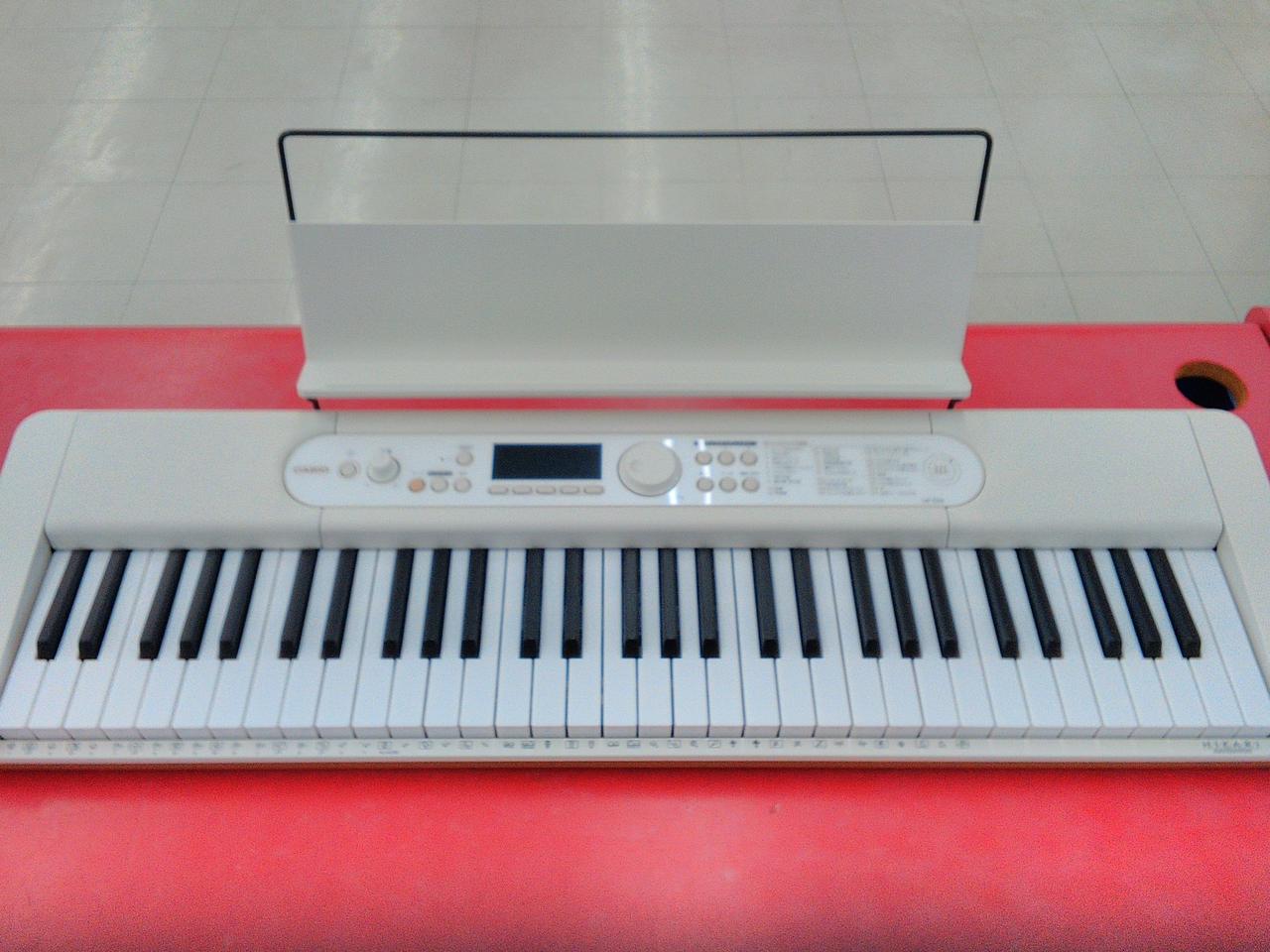 CASIO LK-526 キーボード CASIO 型番:LK-526 ファミリーキーボード