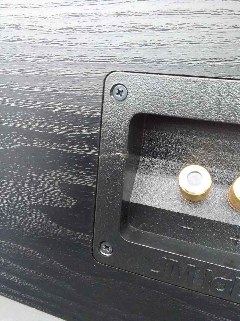 汚れが固まって付着しています