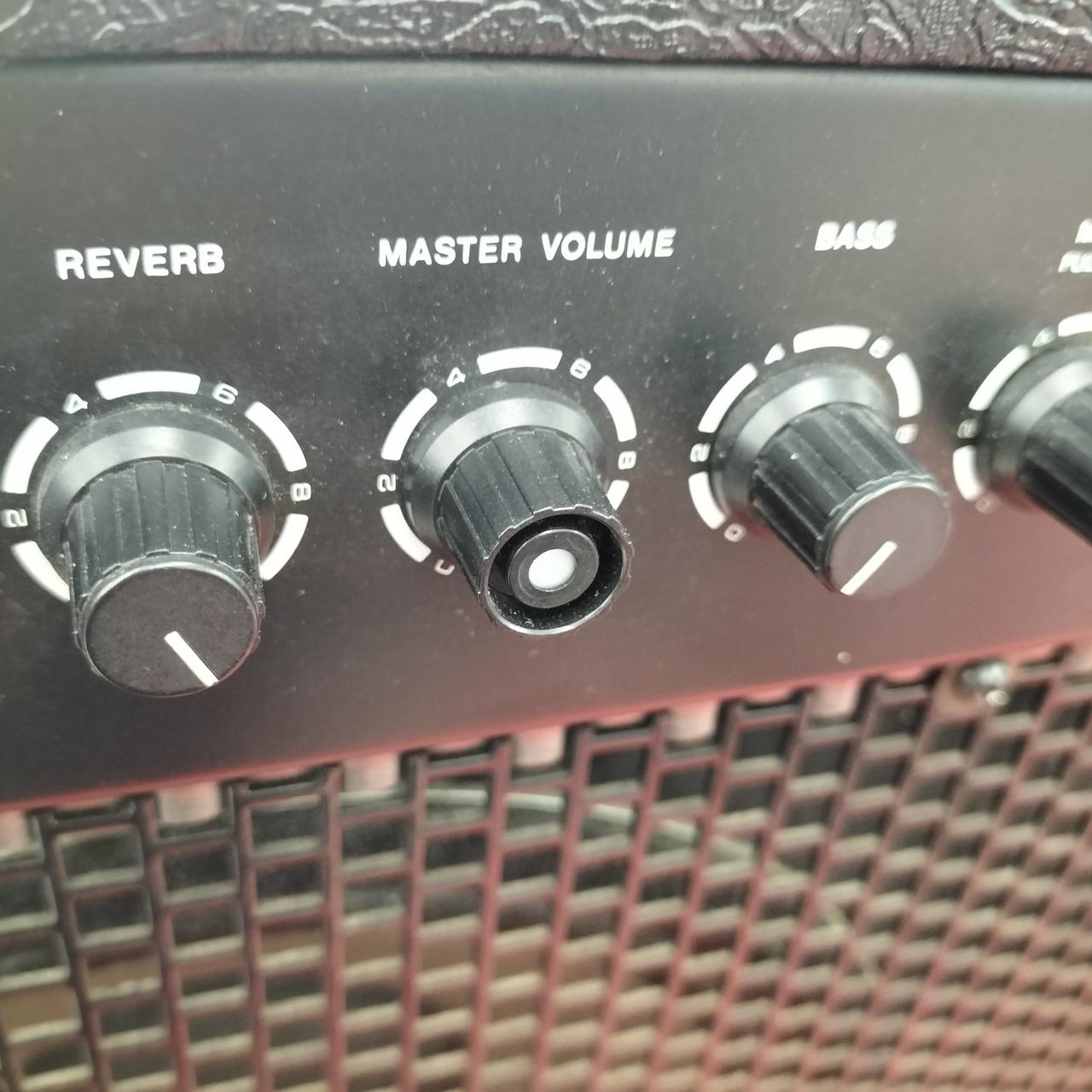 ノブパーツメーター無いのが1個あります。