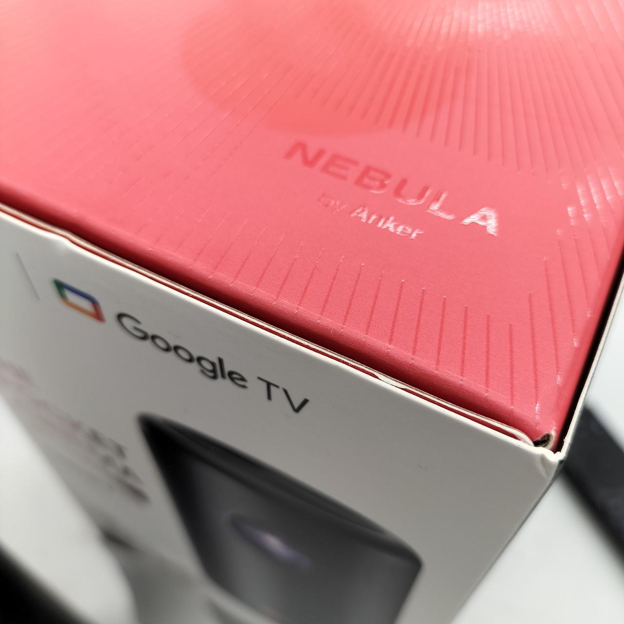 箱に打痕や角潰れがあります