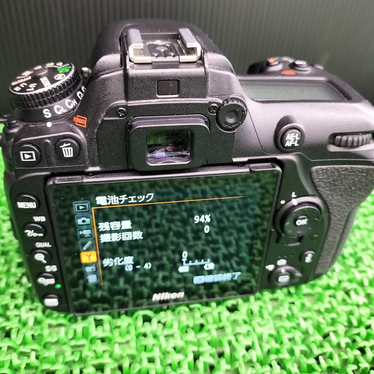 互換バッテリー側